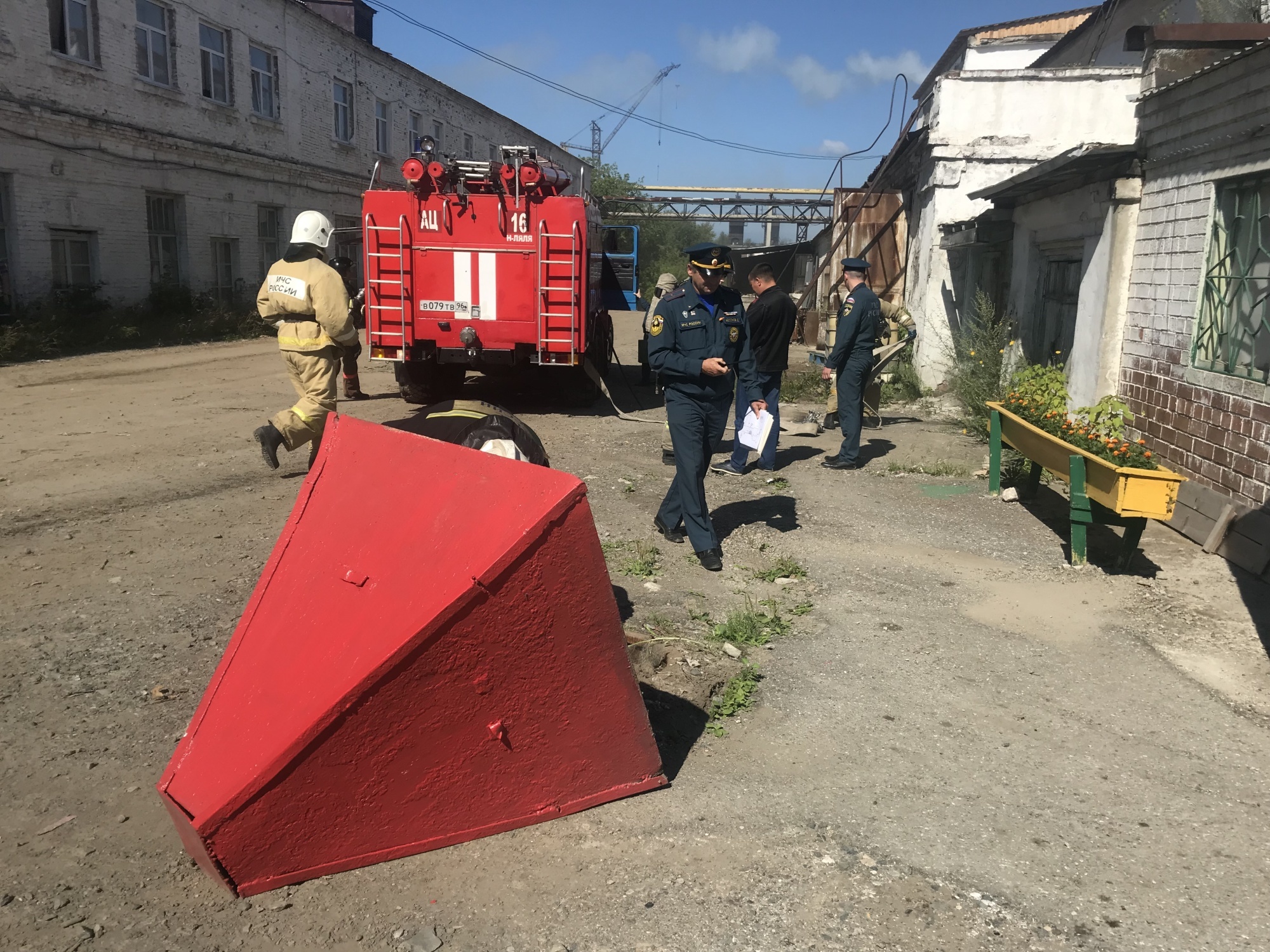 Новолялинские огнеборцы ликвидировали условный пожар на производственном  объекте - Новости - Главное управление МЧС России по Свердловской области