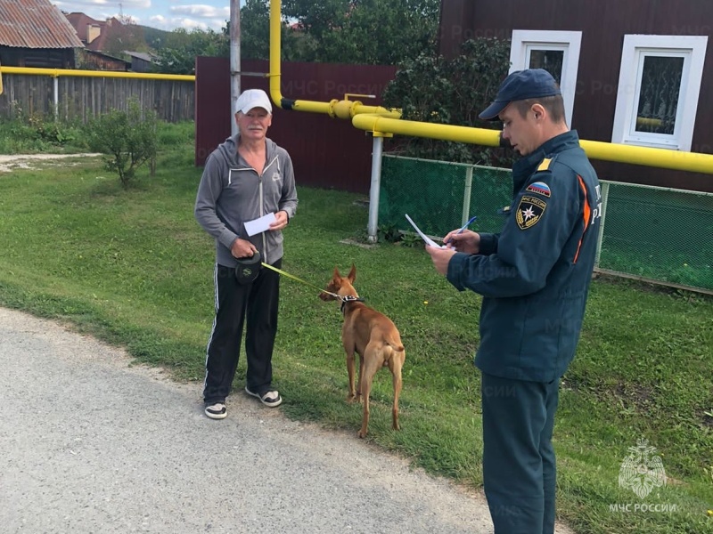 Патрульные группы продолжают предупреждение пожаров в Свердловской области