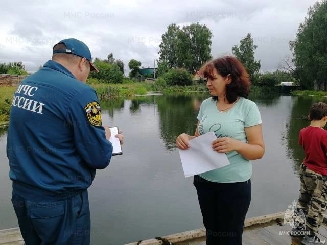 Жителям Среднего Урала напомнили о соблюдении мер безопасности при отдыхе на водоемах