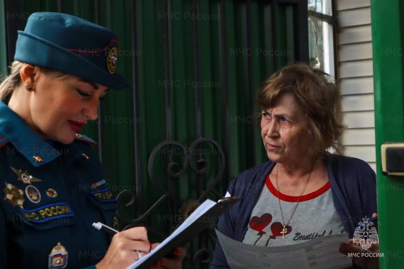 Спасатели напомнили свердловчанам, как безопасно подготовить жилье к отопительному сезону